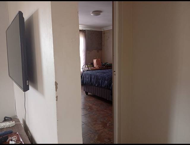2 BEDROOM HOUSE FOR SALE IN VANES ESTATE